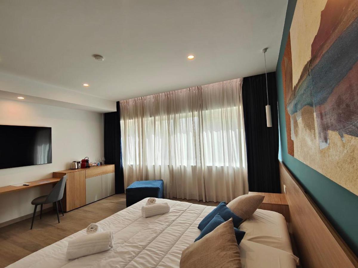 Carducci Art Guest house *